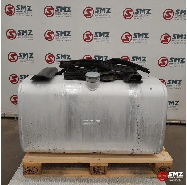 DAF Occ brandstoftank 430L + steunen DAF - Kraftstofftank für LKW: das Bild 1 DAF Occ brandstoftank 430L + steunen DAF - Kraftstofftank für LKW: das Bild 1