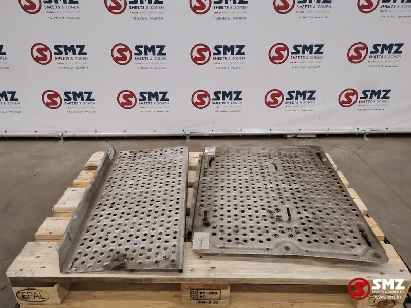 DAF Occ opstapplaten DAF xf105 - Trittbrett für LKW: das Bild 1 DAF Occ opstapplaten DAF xf105 - Trittbrett für LKW: das Bild 1