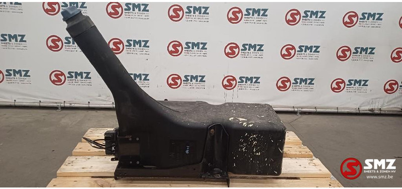 MAN Occ AdBluetank 24L MAN - Kraftstoffaufbereitung/ Kraftstoffförderung für LKW: das Bild 2 MAN Occ AdBluetank 24L MAN - Kraftstoffaufbereitung/ Kraftstoffförderung für LKW: das Bild 2