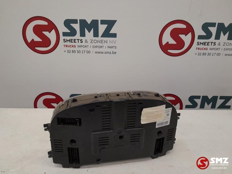MAN Occ instrumentenpaneel MAN TGS 81258077111 - Fahrerhaus und Interieur für LKW: das Bild 2 MAN Occ instrumentenpaneel MAN TGS 81258077111 - Fahrerhaus und Interieur für LKW: das Bild 2