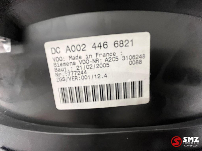 Mercedes-Benz Instrumentenpaneel mercedes sprinter W903 W904 - Armaturenbrett für LKW: das Bild 4 Mercedes-Benz Instrumentenpaneel mercedes sprinter W903 W904 - Armaturenbrett für LKW: das Bild 4