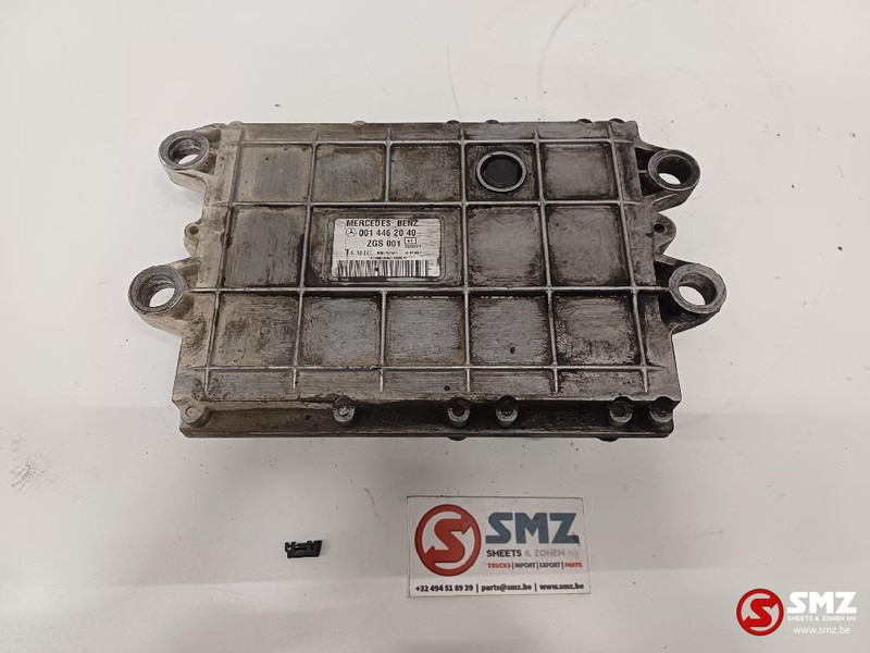 Mercedes-Benz Occ ECU motorbesturingseenheid Euro 3 Mercedes - Steuergerät für LKW: das Bild 2 Mercedes-Benz Occ ECU motorbesturingseenheid Euro 3 Mercedes - Steuergerät für LKW: das Bild 2