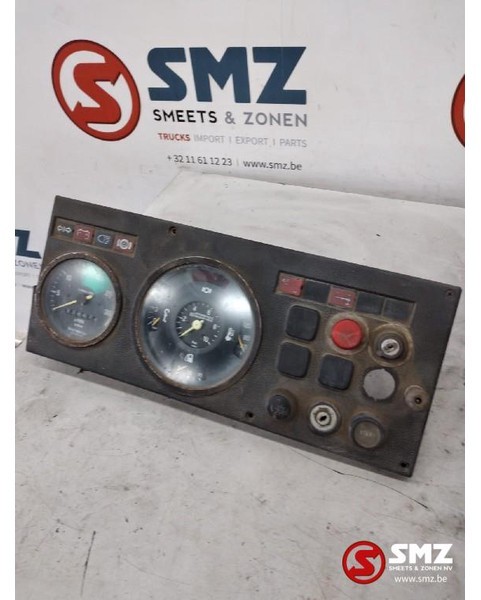 Mercedes-Benz Occ Instrumentenpaneel Mercedes - Armaturenbrett für LKW: das Bild 1 Mercedes-Benz Occ Instrumentenpaneel Mercedes - Armaturenbrett für LKW: das Bild 1