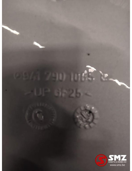 Mercedes-Benz Occ cabinespoilerset Mercedes - Aeropack/ Spoiler für LKW: das Bild 3 Mercedes-Benz Occ cabinespoilerset Mercedes - Aeropack/ Spoiler für LKW: das Bild 3