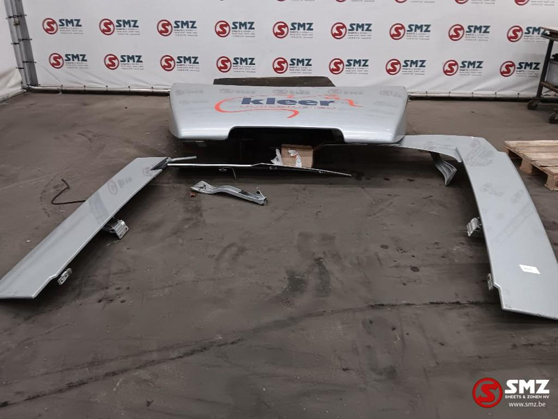 Mercedes-Benz Occ cabinespoilerset Mercedes - Aeropack/ Spoiler für LKW: das Bild 1 Mercedes-Benz Occ cabinespoilerset Mercedes - Aeropack/ Spoiler für LKW: das Bild 1