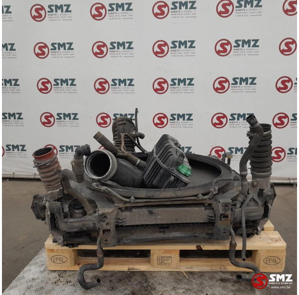 Mercedes-Benz Occ radiator + intercooler + expansievat Mercedes - Kühler für LKW: das Bild 1 Mercedes-Benz Occ radiator + intercooler + expansievat Mercedes - Kühler für LKW: das Bild 1