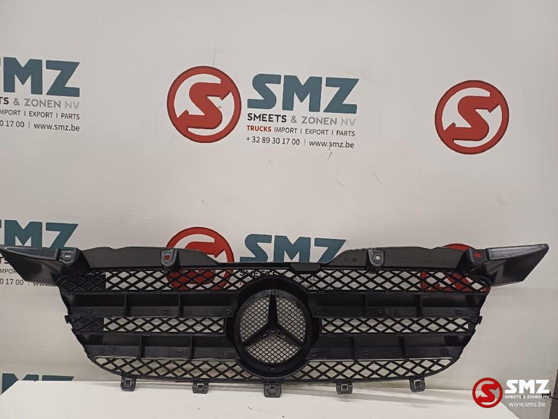 Mercedes-Benz Radiator grille mercedes - Kühlergrill für LKW: das Bild 2 Mercedes-Benz Radiator grille mercedes - Kühlergrill für LKW: das Bild 2