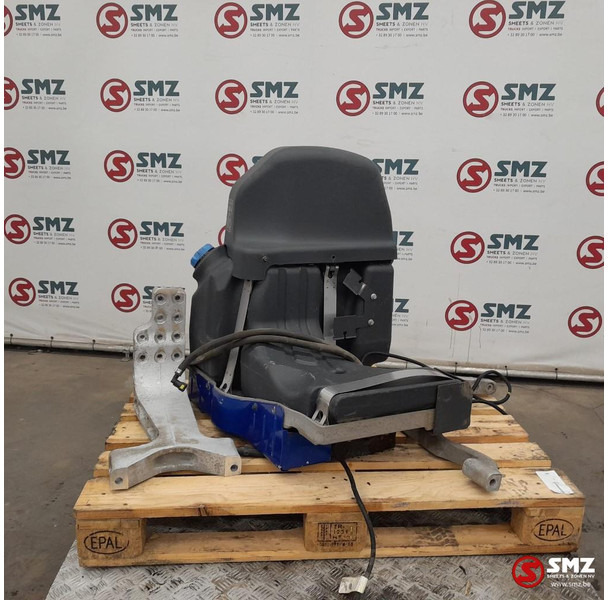 Renault Occ AdBluetank + Adblueniveausensor + AdBluepomp + - Kraftstoffaufbereitung/ Kraftstoffförderung für LKW: das Bild 2 Renault Occ AdBluetank + Adblueniveausensor + AdBluepomp + - Kraftstoffaufbereitung/ Kraftstoffförderung für LKW: das Bild 2