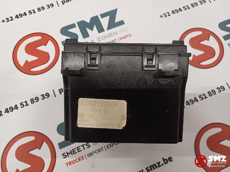 Renault Occ ECU VECU regeleenheid Renault - Steuergerät für LKW: das Bild 3 Renault Occ ECU VECU regeleenheid Renault - Steuergerät für LKW: das Bild 3