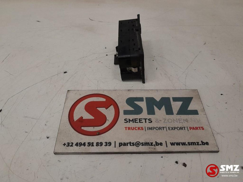 Scania Occ lichtschakelaar Scania - Elektrische Ausrüstung für LKW: das Bild 3 Scania Occ lichtschakelaar Scania - Elektrische Ausrüstung für LKW: das Bild 3