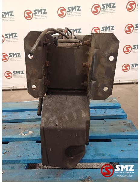 Volvo Occ AdBluetank + AdBlueniveausensor Volvo - Kraftstoffaufbereitung/ Kraftstoffförderung für LKW: das Bild 4 Volvo Occ AdBluetank + AdBlueniveausensor Volvo - Kraftstoffaufbereitung/ Kraftstoffförderung für LKW: das Bild 4