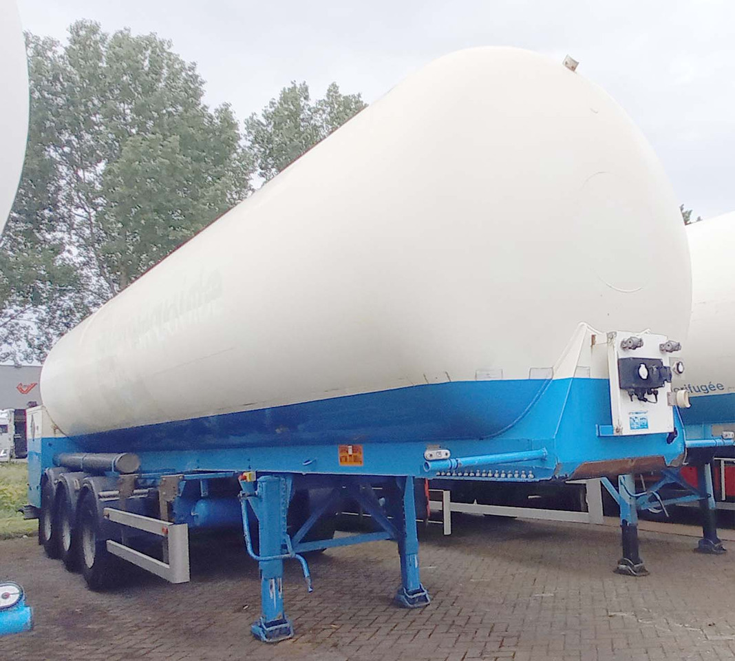 AGA Cryo Gas tank semi-trailer cryogenic used for nitrogen, argon, oxygen, LIN, LOX, LAR. - Tankauflieger: das Bild 1 AGA Cryo Gas tank semi-trailer cryogenic used for nitrogen, argon, oxygen, LIN, LOX, LAR. - Tankauflieger: das Bild 1