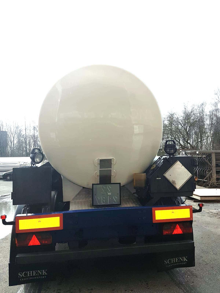 BURG Gas tank semi-trailer used for CO2 Carbon dioxide - Tankauflieger: das Bild 2 BURG Gas tank semi-trailer used for CO2 Carbon dioxide - Tankauflieger: das Bild 2