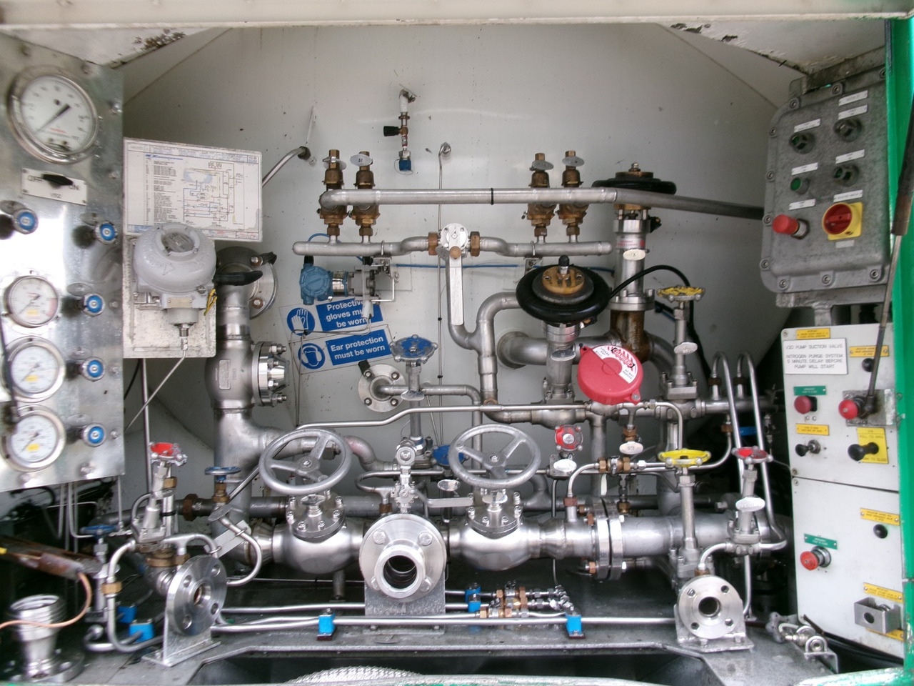 M1 Engineering Gas tank semi-trailer cryogenic used for LNG Methan Methane - Tankauflieger: das Bild 5 M1 Engineering Gas tank semi-trailer cryogenic used for LNG Methan Methane - Tankauflieger: das Bild 5