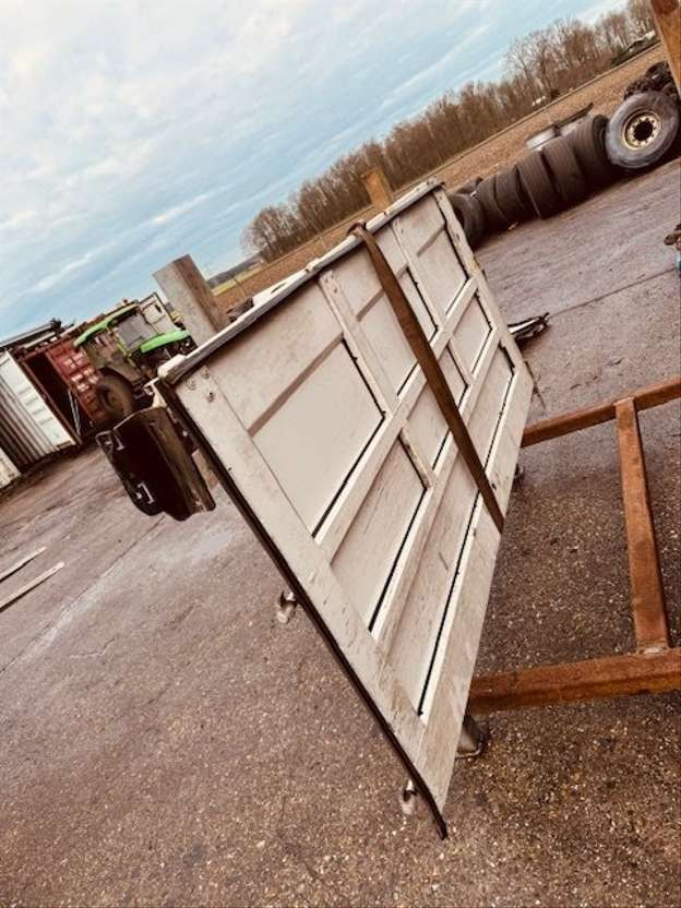 Krone Achterdeur links - Karosserie und Außen für LKW: das Bild 2 Krone Achterdeur links - Karosserie und Außen für LKW: das Bild 2