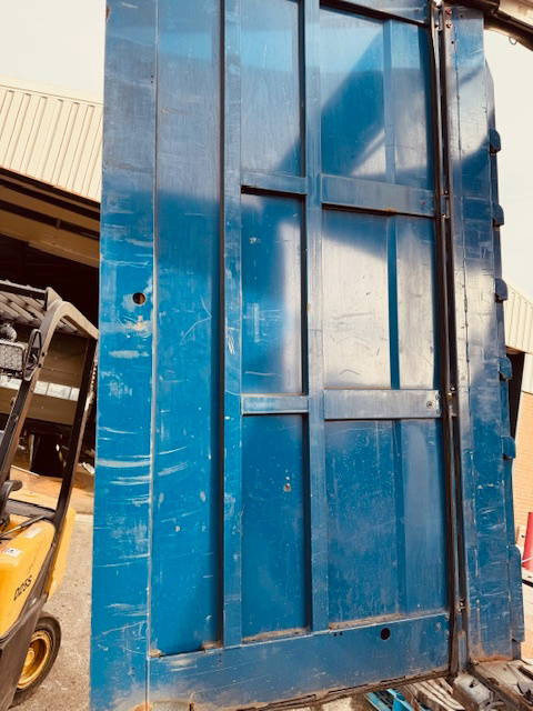 Krone Krone achterdeuren - Karosserie und Außen für LKW: das Bild 2 Krone Krone achterdeuren - Karosserie und Außen für LKW: das Bild 2