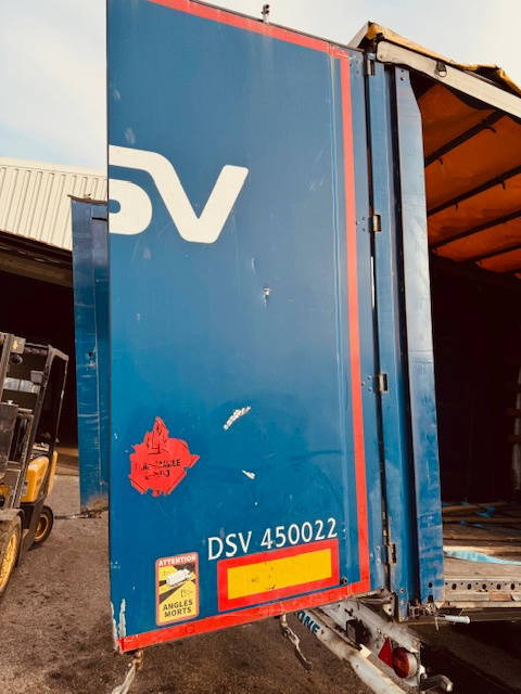 Krone Krone achterdeuren - Karosserie und Außen für LKW: das Bild 4 Krone Krone achterdeuren - Karosserie und Außen für LKW: das Bild 4