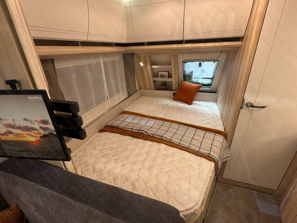 DE LUXE 400 SFe - Wohnwagen: das Bild 4 DE LUXE 400 SFe - Wohnwagen: das Bild 4