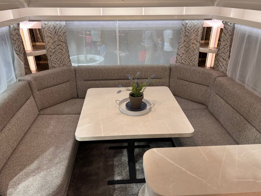 Wohnwagen EXCELLENT 560 CFe: das Bild 8 Wohnwagen EXCELLENT 560 CFe: das Bild 8