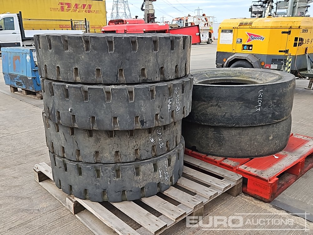 10.00-20 (8 of), 11.00-20 Tyre (2 of) - Reifen: das Bild 5 10.00-20 (8 of), 11.00-20 Tyre (2 of) - Reifen: das Bild 5