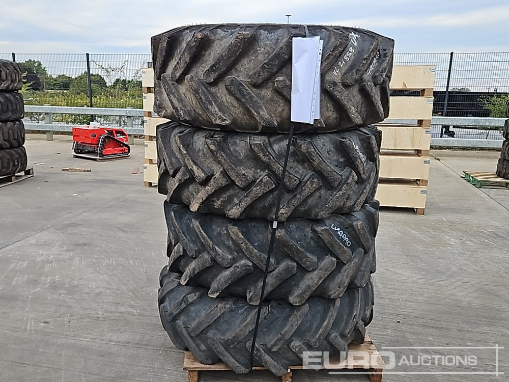 15.5/80-24 Tyre (4 of) - Reifen: das Bild 4 15.5/80-24 Tyre (4 of) - Reifen: das Bild 4