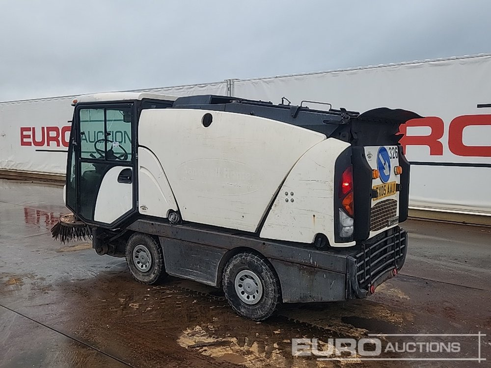 2005 Johnson 142A 101T - Kehrmaschine: das Bild 3 2005 Johnson 142A 101T - Kehrmaschine: das Bild 3