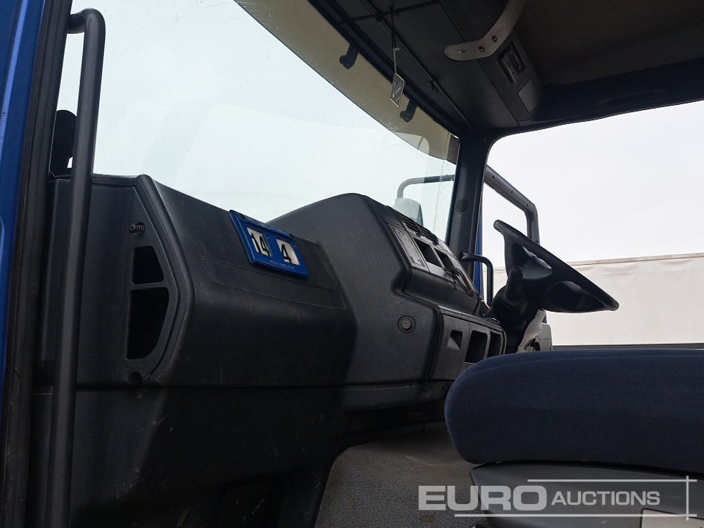 Pritsche LKW Für die Beförderung von schwere Technik 2006 MAN TGA26-390: das Bild 31