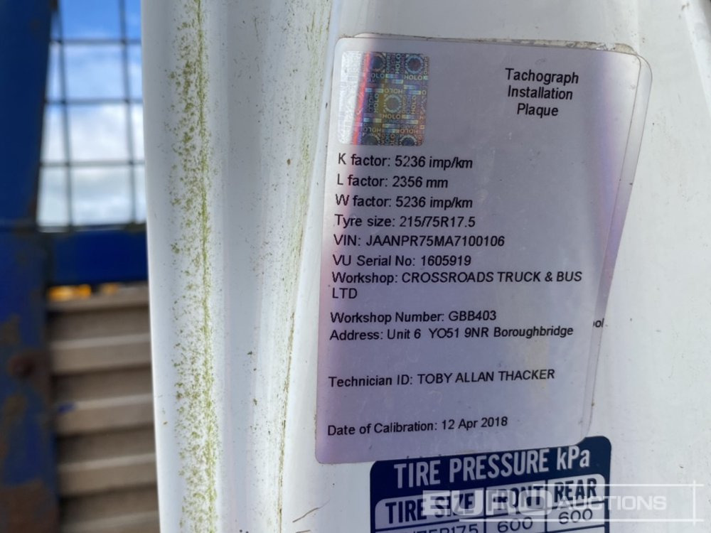 Pritsche LKW Für die Beförderung von schwere Technik 2010 Isuzu N75.190: das Bild 39