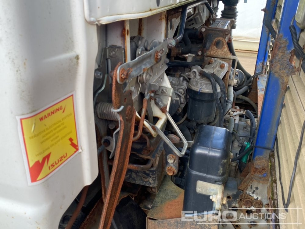 Pritsche LKW Für die Beförderung von schwere Technik 2010 Isuzu N75.190: das Bild 23