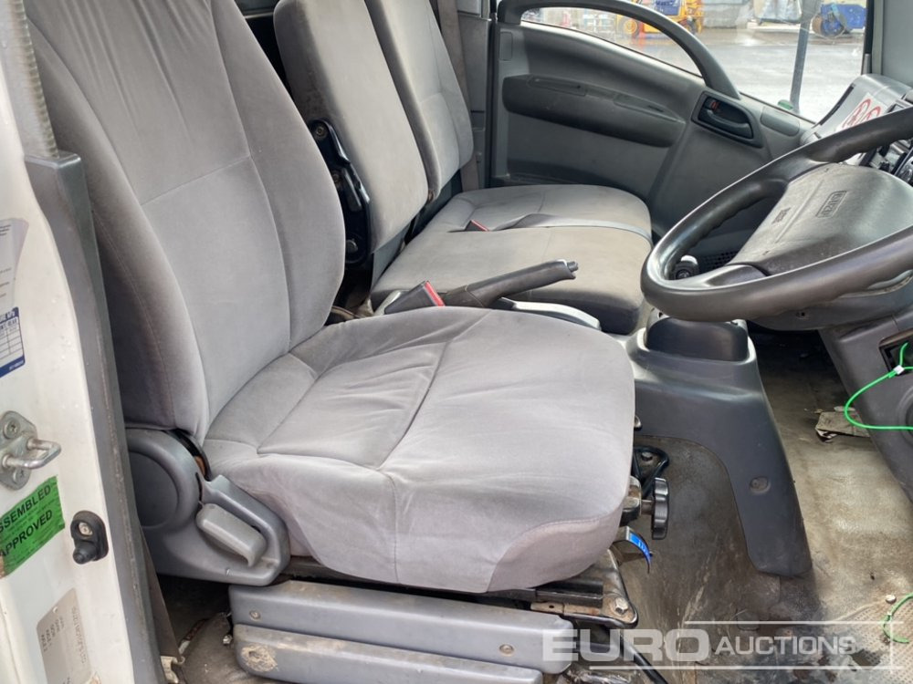 Pritsche LKW Für die Beförderung von schwere Technik 2010 Isuzu N75.190: das Bild 31