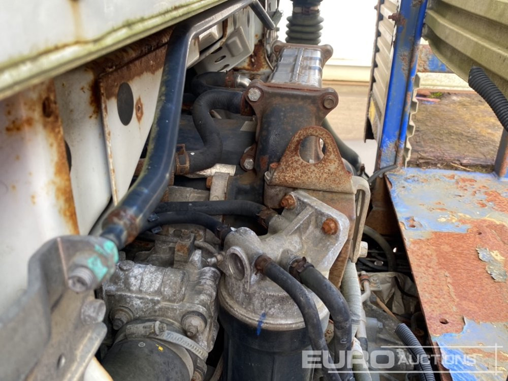 Pritsche LKW Für die Beförderung von schwere Technik 2010 Isuzu N75.190: das Bild 24