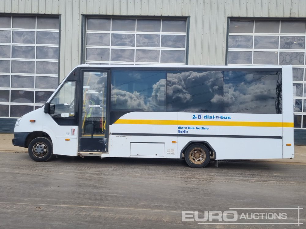 2012 Iveco 14 Seater Bus, Manual Gearbox - Kleinbus, Personentransporter: das Bild 2 2012 Iveco 14 Seater Bus, Manual Gearbox - Kleinbus, Personentransporter: das Bild 2
