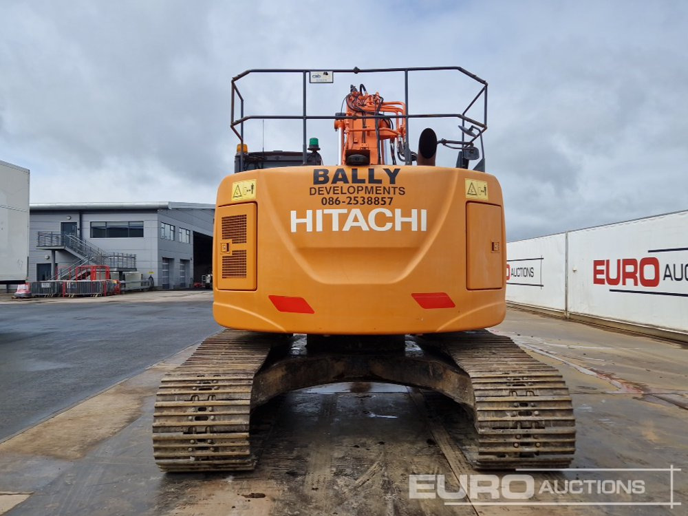 2013 Hitachi ZX225USLC-5B - Kettenbagger: das Bild 4 2013 Hitachi ZX225USLC-5B - Kettenbagger: das Bild 4