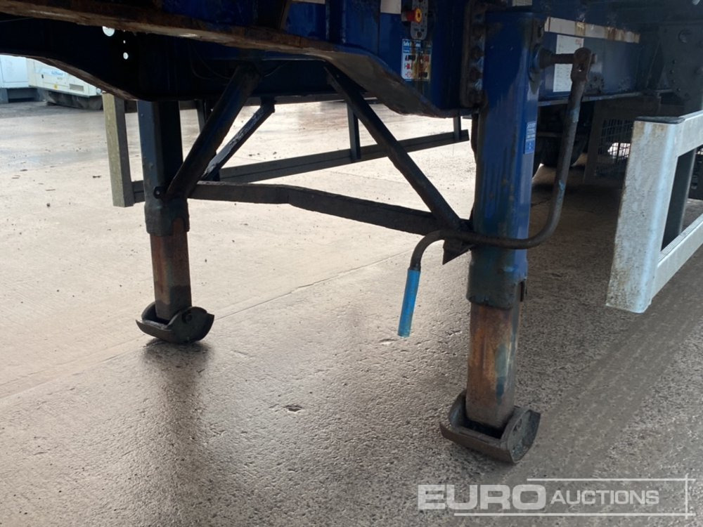 Pritschenauflieger/ Plattformauflieger 2013 SDC 45' Tri Axle Flat Trailer, Goal Post Sockets, Twist Locks, BPW Axles: das Bild 20 Pritschenauflieger/ Plattformauflieger 2013 SDC 45' Tri Axle Flat Trailer, Goal Post Sockets, Twist Locks, BPW Axles: das Bild 20