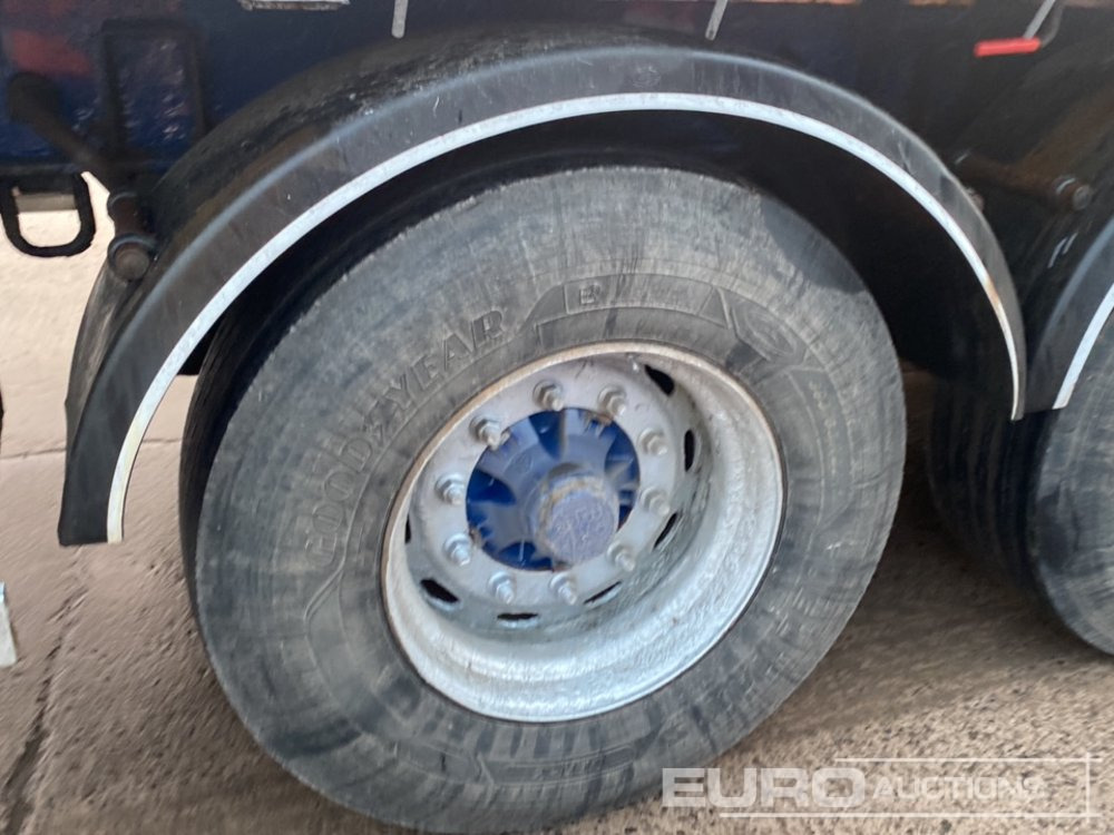 Pritschenauflieger/ Plattformauflieger 2013 SDC 45' Tri Axle Flat Trailer, Goal Post Sockets, Twist Locks, BPW Axles: das Bild 9 Pritschenauflieger/ Plattformauflieger 2013 SDC 45' Tri Axle Flat Trailer, Goal Post Sockets, Twist Locks, BPW Axles: das Bild 9