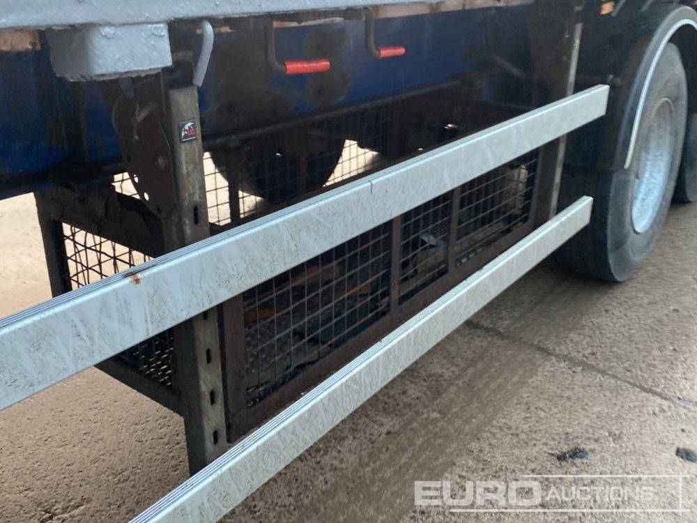 Pritschenauflieger/ Plattformauflieger 2013 SDC 45' Tri Axle Flat Trailer, Goal Post Sockets, Twist Locks, BPW Axles: das Bild 24 Pritschenauflieger/ Plattformauflieger 2013 SDC 45' Tri Axle Flat Trailer, Goal Post Sockets, Twist Locks, BPW Axles: das Bild 24