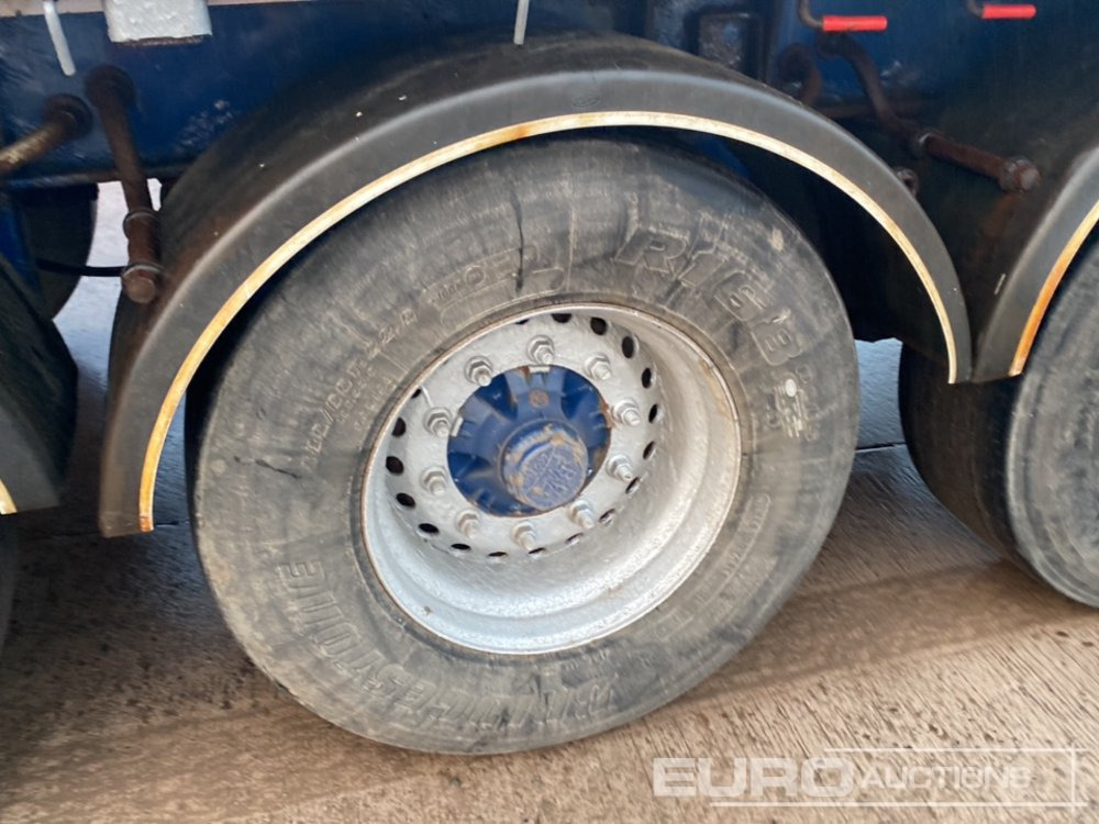 Pritschenauflieger/ Plattformauflieger 2013 SDC 45' Tri Axle Flat Trailer, Goal Post Sockets, Twist Locks, BPW Axles: das Bild 13 Pritschenauflieger/ Plattformauflieger 2013 SDC 45' Tri Axle Flat Trailer, Goal Post Sockets, Twist Locks, BPW Axles: das Bild 13