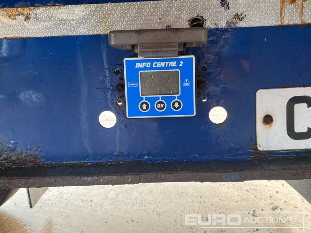 Pritschenauflieger/ Plattformauflieger 2013 SDC 45' Tri Axle Flat Trailer, Goal Post Sockets, Twist Locks, BPW Axles: das Bild 25 Pritschenauflieger/ Plattformauflieger 2013 SDC 45' Tri Axle Flat Trailer, Goal Post Sockets, Twist Locks, BPW Axles: das Bild 25