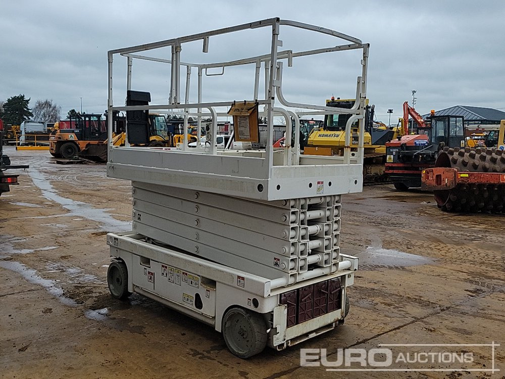 2014 Haulotte Compact 14 - Arbeitsbühne: das Bild 3 2014 Haulotte Compact 14 - Arbeitsbühne: das Bild 3