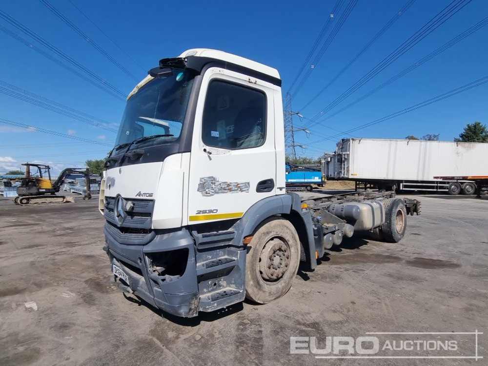 2014 Mercedes Antos 2530 - Fahrgestell LKW: das Bild 1 2014 Mercedes Antos 2530 - Fahrgestell LKW: das Bild 1