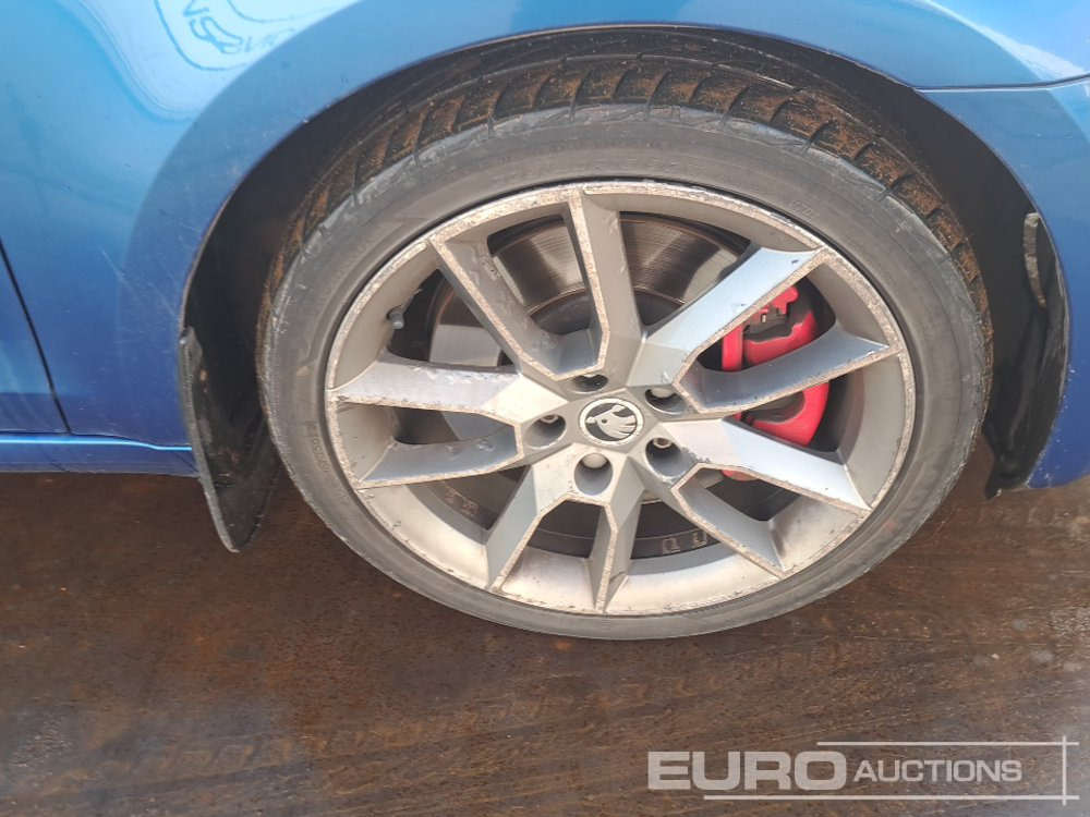 PKW 2014 Skoda Octavia: das Bild 12