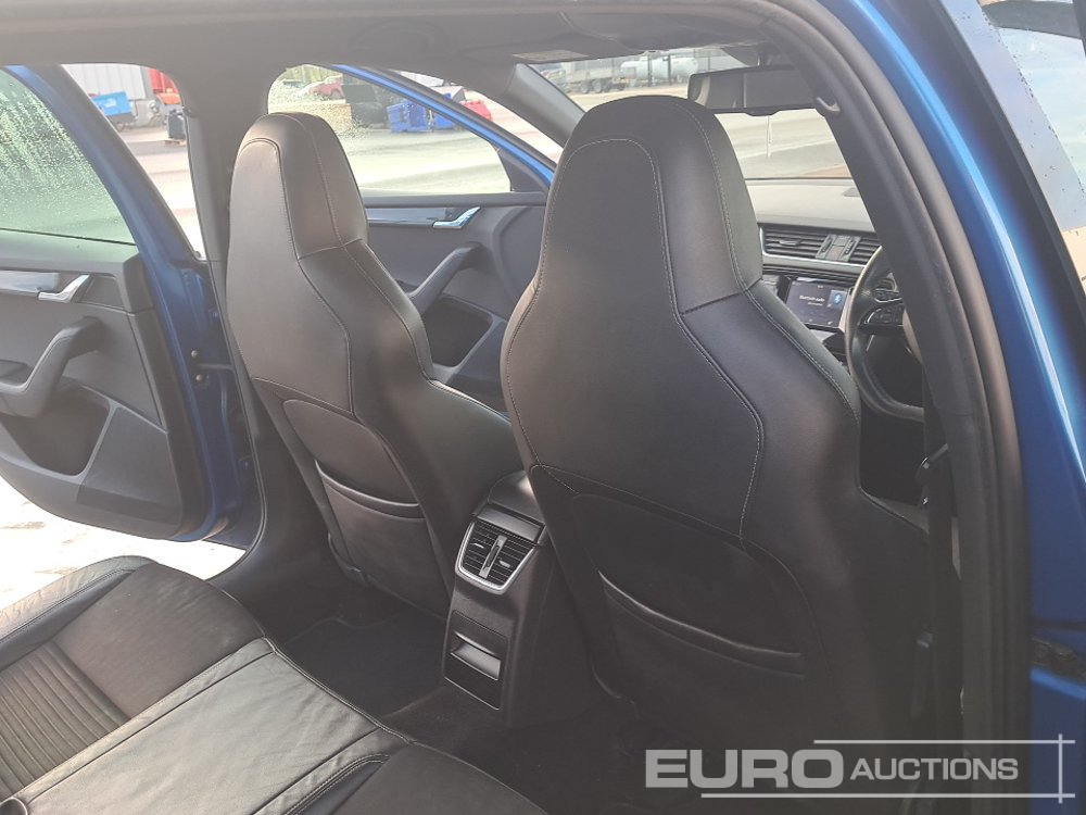 PKW 2014 Skoda Octavia: das Bild 23