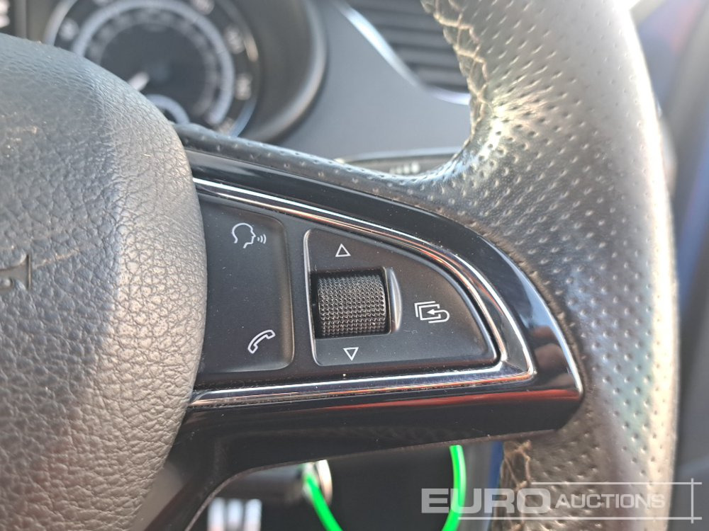 PKW 2014 Skoda Octavia: das Bild 30