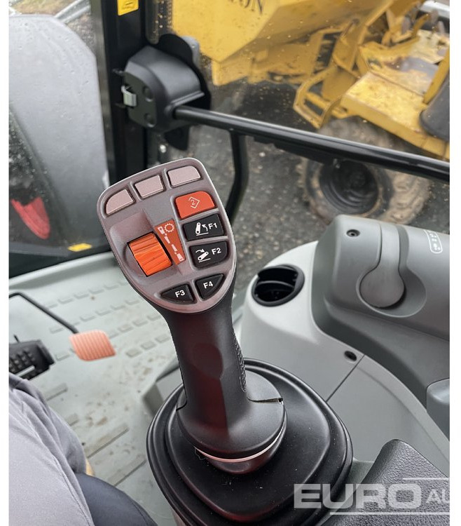 Traktor 2018 Claas Arion 420: das Bild 6 Traktor 2018 Claas Arion 420: das Bild 6