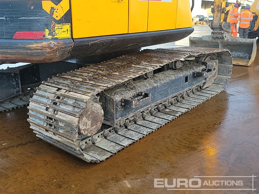 Kettenbagger 2019 JCB JS131LC: das Bild 13