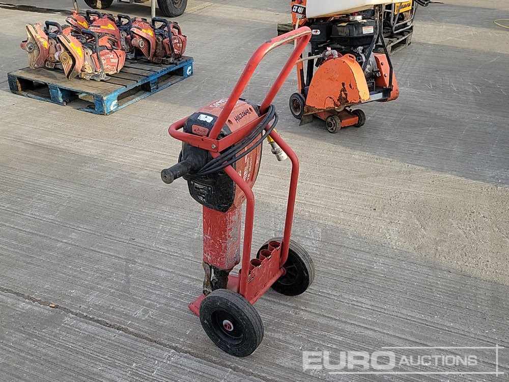 2020 Hilti TE3000-AVR - Asphalttechnik: das Bild 3 2020 Hilti TE3000-AVR - Asphalttechnik: das Bild 3