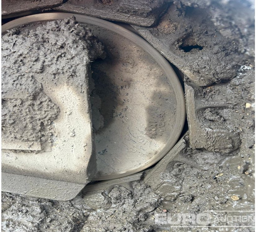 Kettenbagger 2020 Hyundai HX130LCR: das Bild 12