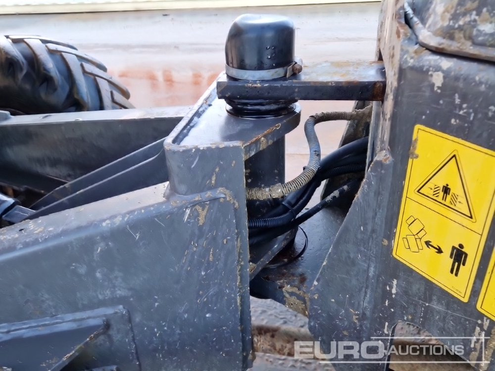 Mini-Kipper 2020 Mecalac TA3H: das Bild 22 Mini-Kipper 2020 Mecalac TA3H: das Bild 22