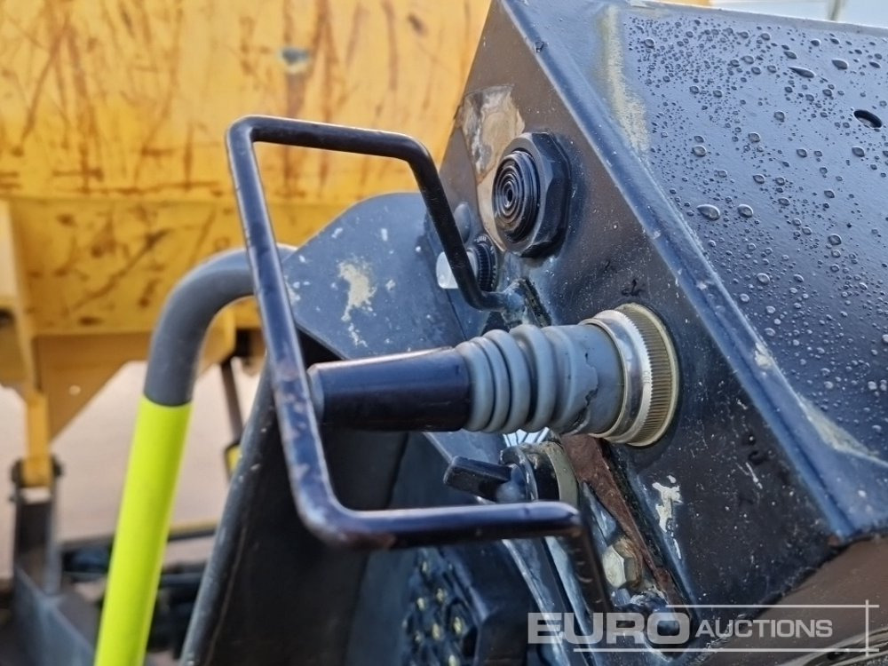 Mini-Kipper 2020 Mecalac TA3H: das Bild 32 Mini-Kipper 2020 Mecalac TA3H: das Bild 32