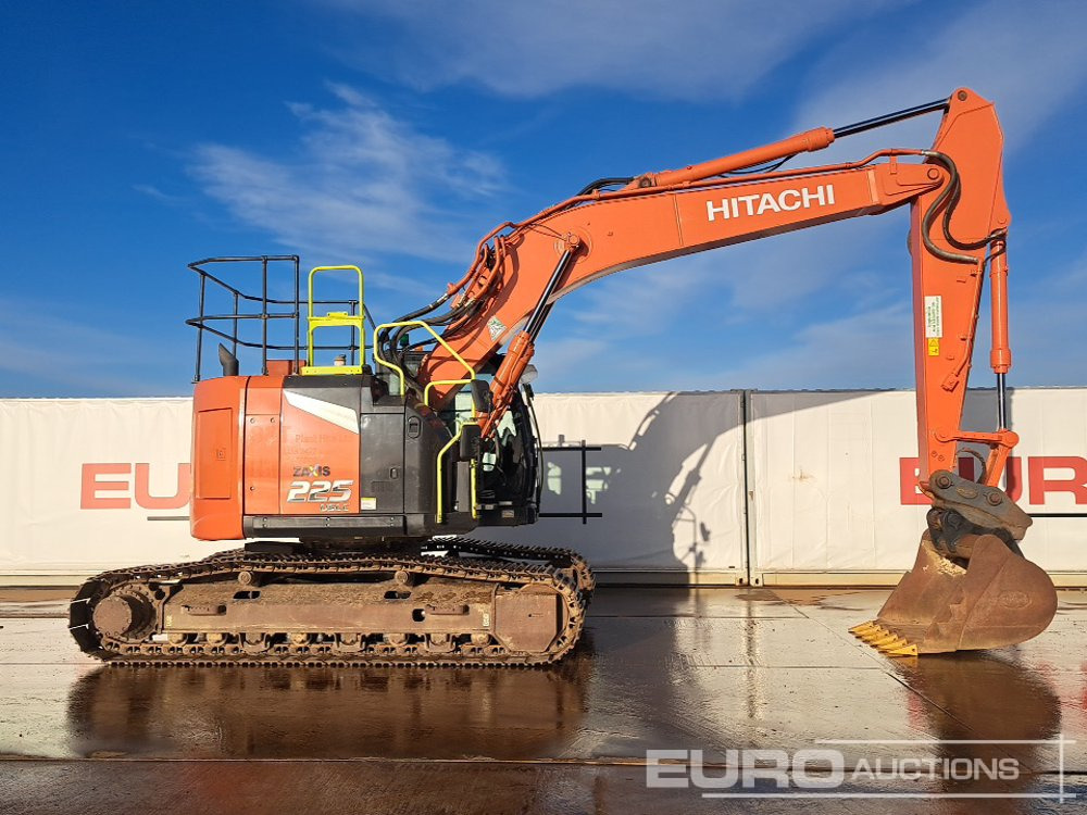 Kettenbagger 2022 Hitachi ZX225USLC-7: das Bild 6